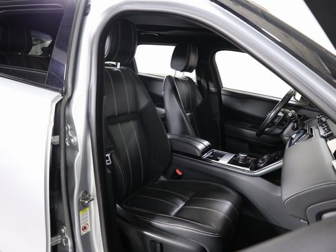 Used 2018 Land Rover Range Rover Velar S image 55