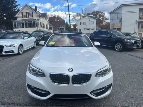 Used 2017 BMW 230i Convertible image 3