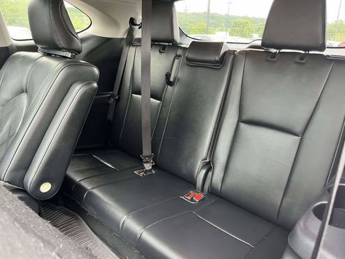 Used 2023 Toyota Highlander Platinum AWD/4WD image 12
