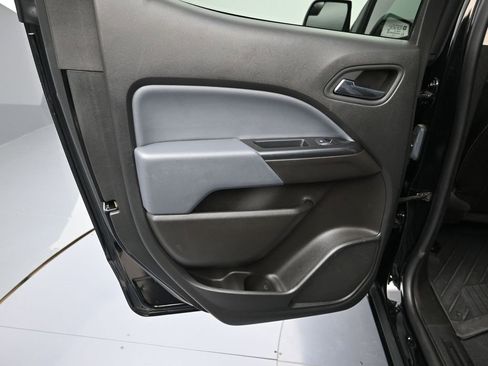 Certified 2021 Chevrolet Colorado Z71 w/ Z71 Midnight Edition image 22