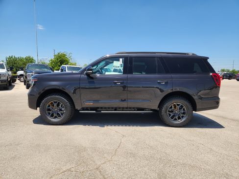 New 2027 Ford Expedition Tremor w/ Driver's Package AWD/4WD image 3