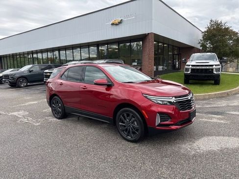 Used 2023 Chevrolet Equinox RS w/ RS Leather Package AWD/4WD image 3