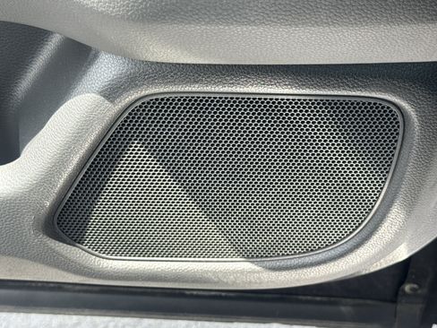 Certified 2025 Honda Pilot Black Edition image 26