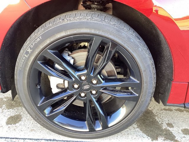 Used 2022 Ford Edge ST w/ Equipment Group 401A AWD/4WD image 6