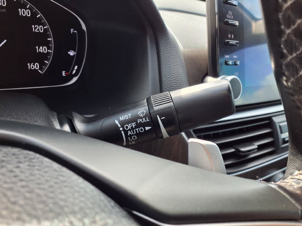 Used 2018 Honda Accord Touring image 20