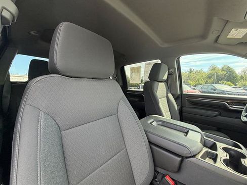 Used 2024 Chevrolet Silverado 2500 LT w/ Z71 Off-Road Package AWD/4WD image 20