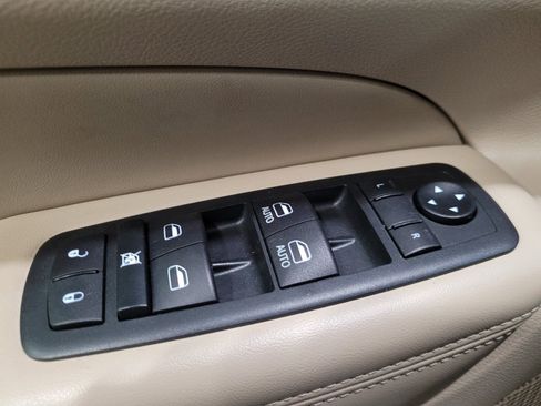 Used 2021 Jeep Grand Cherokee Limited AWD/4WD image 27