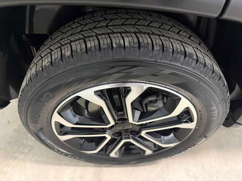 Used 2023 Jeep Compass Limited AWD/4WD image 13