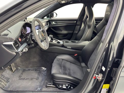 Used 2019 Porsche Panamera GTS AWD/4WD image 17