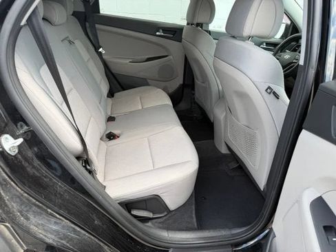 Used 2017 Hyundai Tucson SE w/ SE Popular Package 02 AWD/4WD image 11