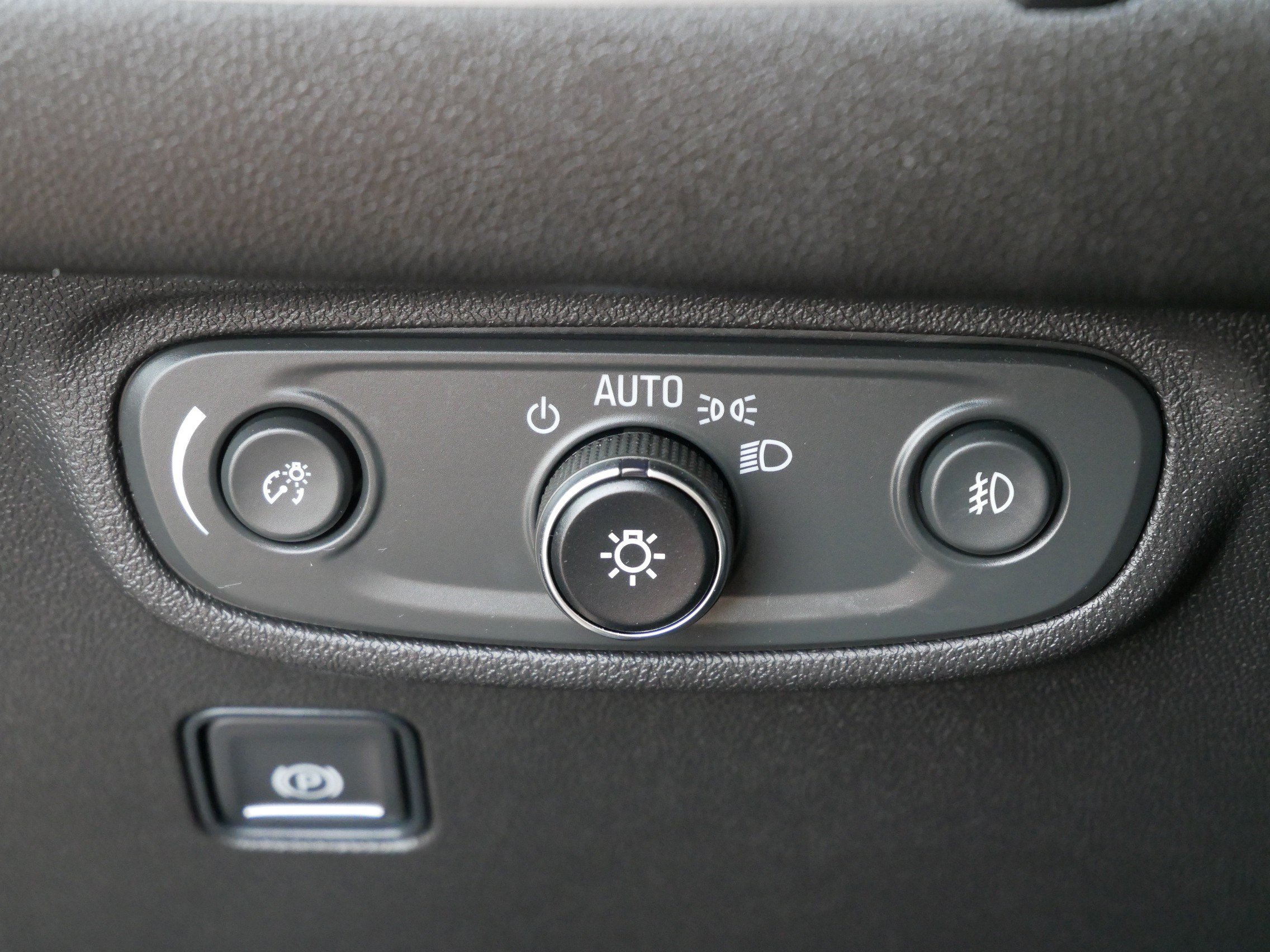 Used 2023 GMC Terrain SLT AWD/4WD image 26