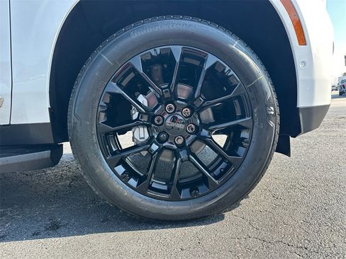 New 2026 GMC Yukon Denali w/ LPO, Floor Liner Package image 13