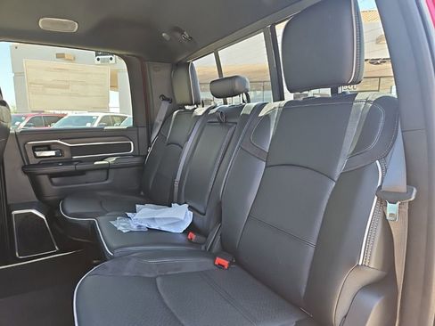 New 2026 RAM 2500 Laramie AWD/4WD image 28
