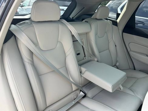 Used 2023 Volvo XC60 B5 Ultimate w/ Climate Package AWD/4WD image 47