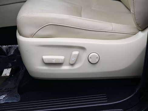 Used 2023 Lexus GX 460 Premium image 12