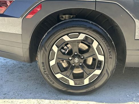 Used 2025 Hyundai Santa Fe SE image 18