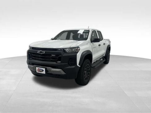 New 2026 Chevrolet Colorado Trail Boss AWD/4WD image 3