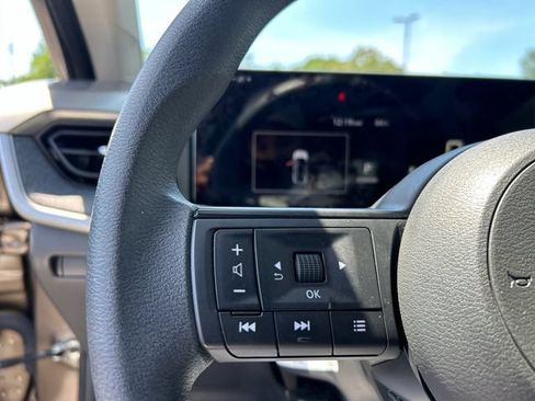 Certified 2025 Nissan Kicks SV AWD/4WD image 14