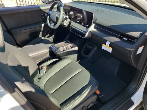 New 2026 Hyundai Ioniq 5 SEL image 17