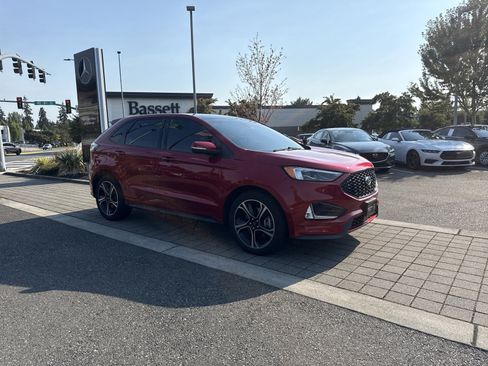 Used 2020 Ford Edge ST w/ Equipment Group 401A AWD/4WD image 7