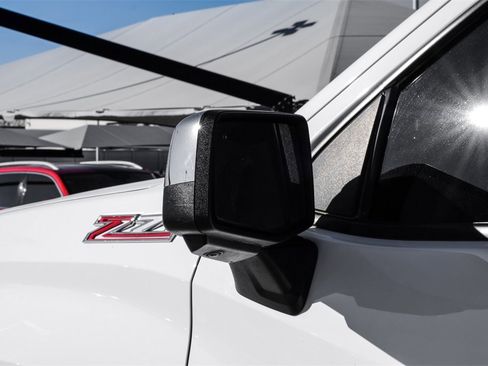 Used 2022 Chevrolet Silverado 1500 LT w/ Z71 Off-Road Package image 43