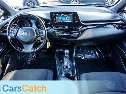 Used 2018 Toyota C-HR XLE image 24
