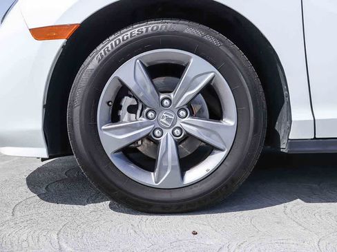 Used 2023 Honda Odyssey EX image 11
