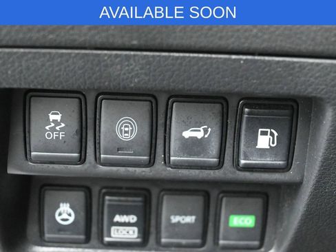 Used 2019 Nissan Rogue SV w/ Premium Package AWD/4WD image 9
