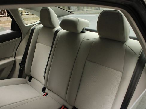 Used 2019 Volkswagen Jetta SE FWD image 18