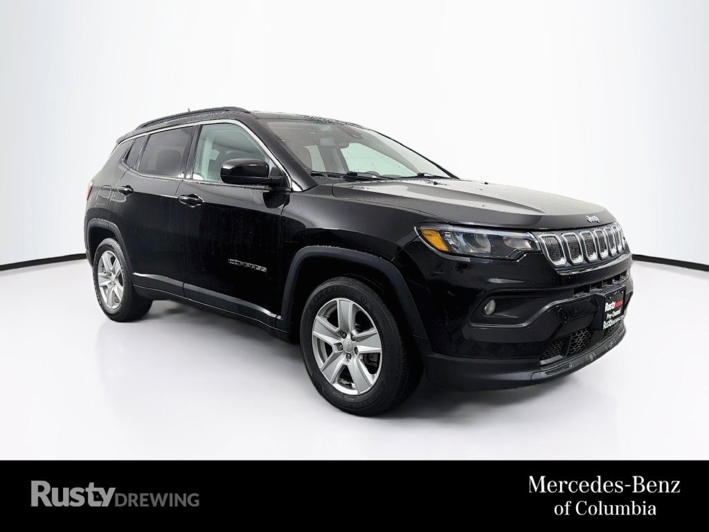Used 2022 Jeep Compass Latitude FWD image 1