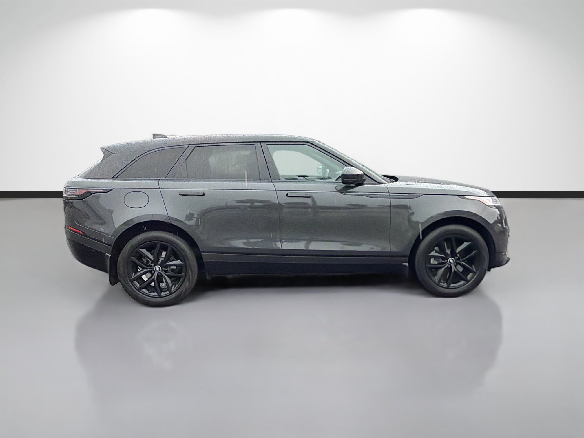 Used 2026 Land Rover Range Rover Velar Dynamic SE AWD/4WD image 2