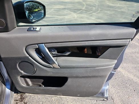 Used 2021 Land Rover Discovery Sport SE AWD/4WD image 14