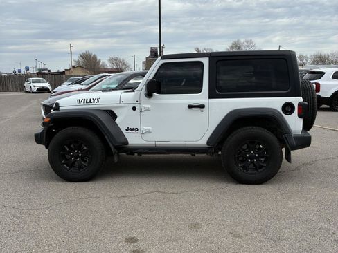 Used 2020 Jeep Wrangler Sport image 17