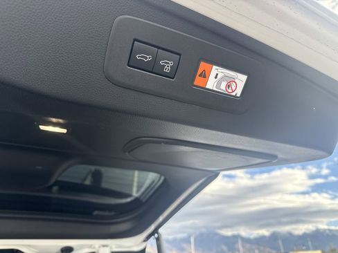 Used 2025 Toyota Land Cruiser image 21