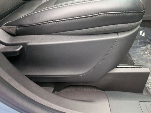 New 2024 Ford Escape SE FWD image 44