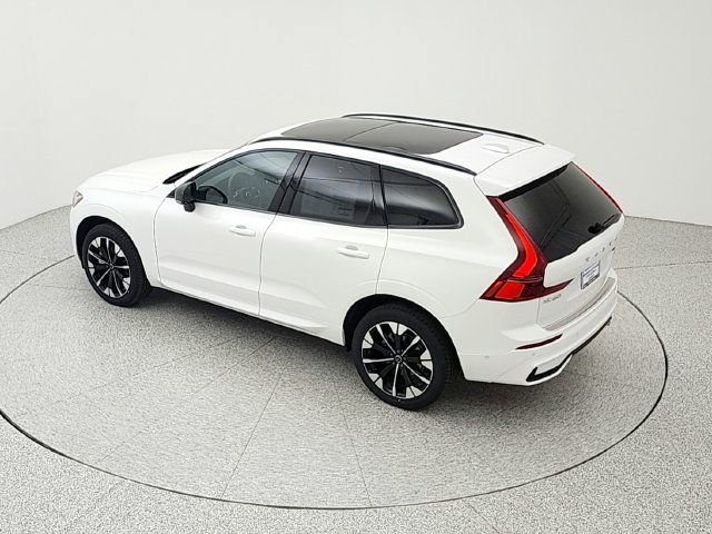 New 2026 Volvo XC60 B5 Plus w/ Protection Package Premier AWD/4WD image 35