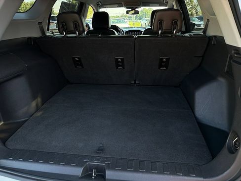 Used 2019 GMC Terrain SLT FWD image 30
