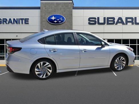 Used 2025 Subaru Legacy Limited AWD/4WD image 10