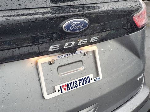 Certified 2024 Ford Edge SEL w/ Convenience Package image 28