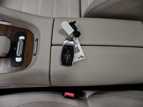 Certified 2022 Mercedes-Benz GLS 450 4MATIC image 25