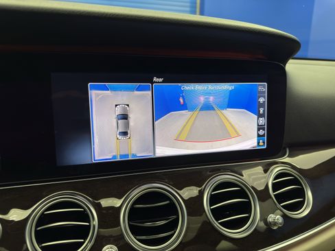 Used 2020 Mercedes-Benz E 450 4MATIC Sedan image 22