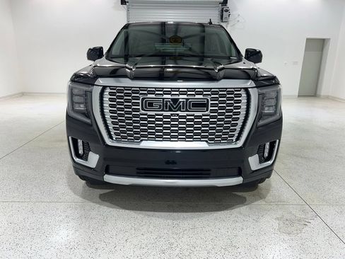 Used 2023 GMC Yukon Denali RWD image 7