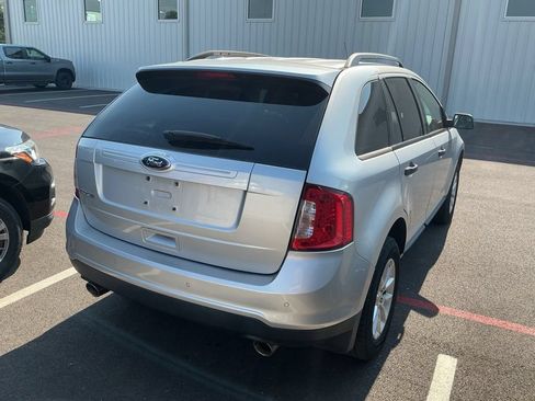 Used 2013 Ford Edge SE FWD image 3