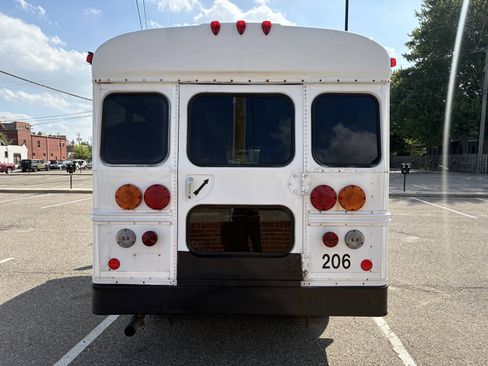 Used 2006 Chevrolet Express 3500 w/ School Bus Package RWD image 5