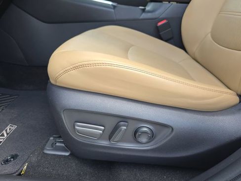 Used 2019 Toyota RAV4 Limited w/ Advanced Technology Package FWD image 29