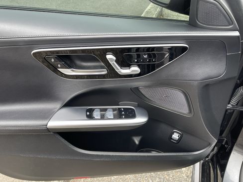 Used 2022 Mercedes-Benz C 300 4MATIC Sedan image 17