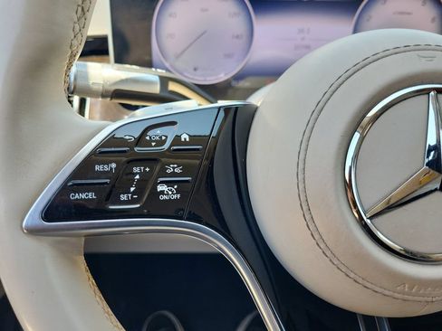 Used 2023 Mercedes-Benz S 500 4MATIC image 23
