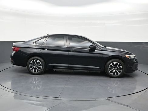 Used 2023 Volkswagen Jetta S image 6