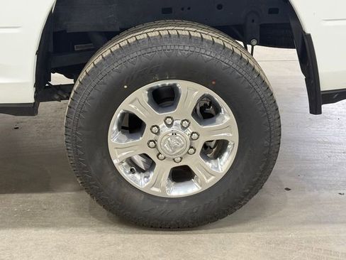 Used 2024 RAM 2500 Big Horn image 39