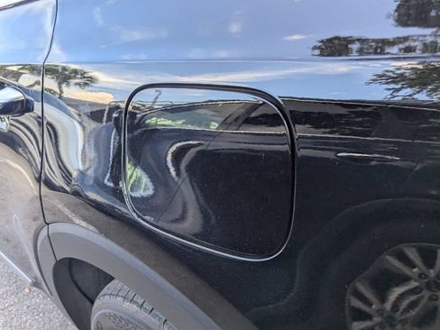 Used 2024 Kia Telluride S w/ S Sunroof Package FWD image 15